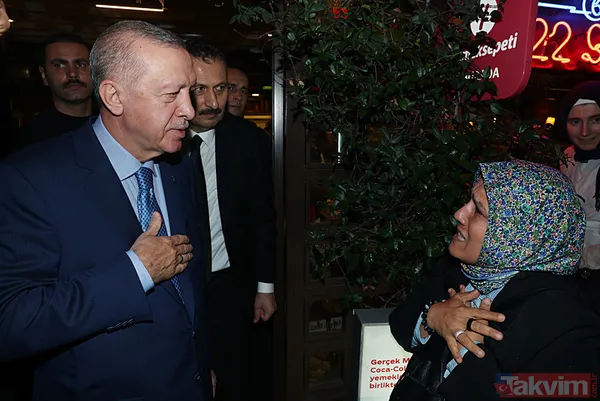 Başkan Recep Tayyip Erdoğan çorbacıda vatandaşlarla sohbet etti - 6
