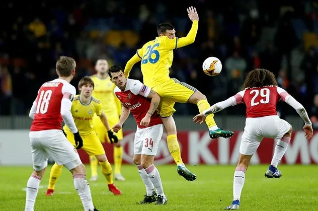 Arsenal UEFA Avrupa Ligi'nde bir üst tura çıktı