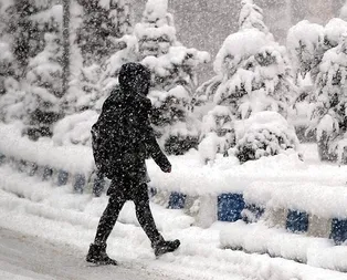 Ankarada yarın okullar tatil mi? 27 Aralık Cuma günü Ankara için kar tatili açıklaması yapıldı mı?
