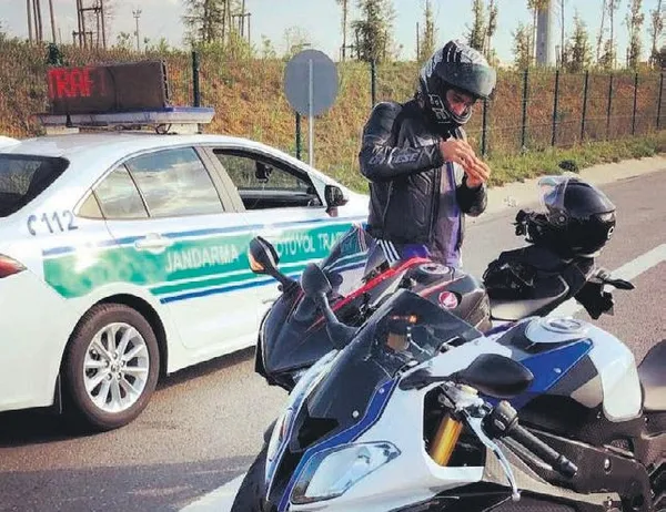 İstanbul'da motosiklet ölüm getirdi! 297 km'de takılı kalan ibre herkesi şoke etti-1