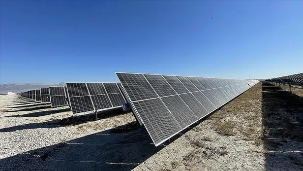 Avrupa'nın en büyüğü! Kalyon Karapınar Güneş Enerjisi Santrali: "1,5 milyon ton karbon salınımının önüne geçecek"-5