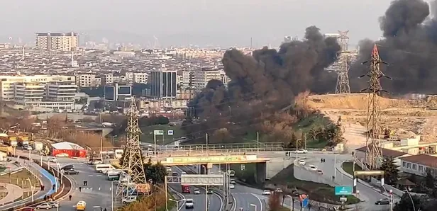 Son dakika: Bayrampaşa Hali'nde yangın! Dumanlar çevre yolundan görüntülendi-2