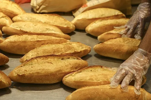 İzmir'de ekmeğe zam: 200 gram ekmek fiyatı 1.80 TL oldu
