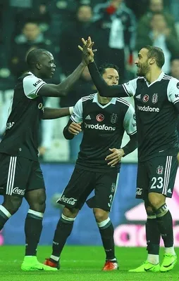 Kim tutar Aboubakar’ı
