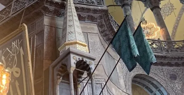 Yesil Sancak Anlami Nedir Ayasofya Ya Asilan Yesil Sancak Ne Anlama Geliyor Takvim