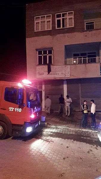 Diyarbakır'da dehşet! Cinnet getiren baba kendini, eşini ve kız çocuğunu benzin dökerek yaktı-1