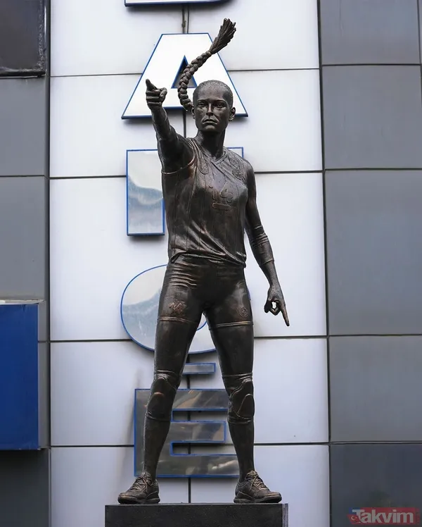 13 yıldır aynı yastığa baş koyuyorlar! Kaptan Eda Erdem’in eşi bakın kim çıktı! Meğer Filenin Sultanları'nın kaptanı Eda Erdem... - 4