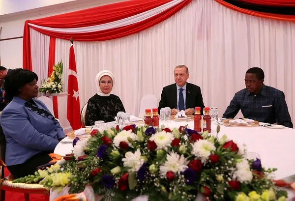Erdoğan, Edgar Lungu tarafından onuruna verilen resmi yemeğe katıldı-1