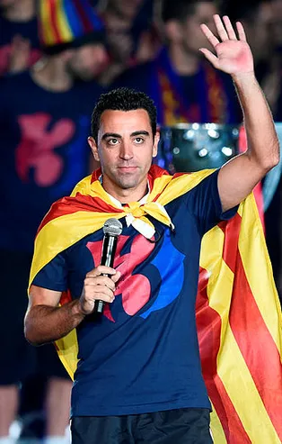 Xavi emekli olacağını açıkladı