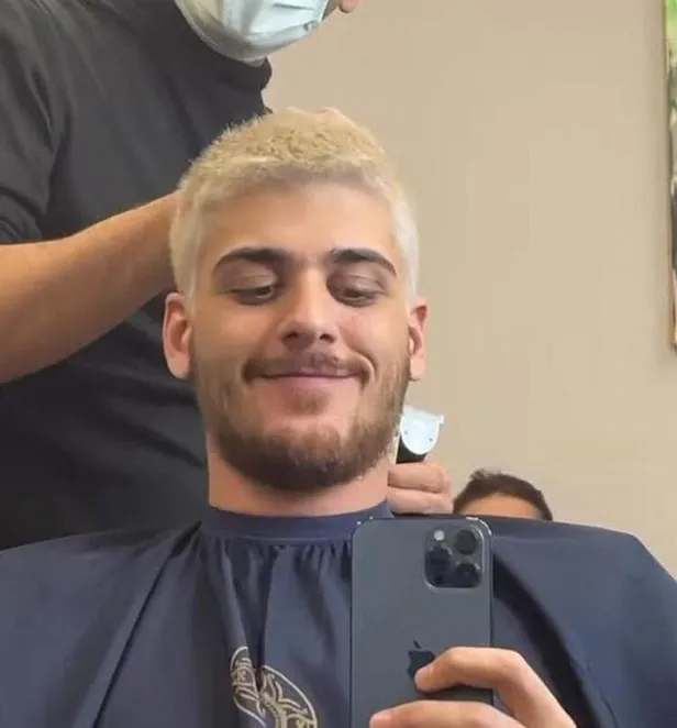 Survivor Poyraz'ı platin sarı saçlarıyla görenler gözlerine inanamadı! Yiğit Alp Poyraz son haliyle Berdan Mardini oldu çıktı-6