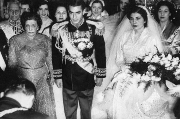 prenses-sureyya-kimdir-nereli-kirmizi-oda-prenses-sureyya-tarihteki-yeri-nedir-1602312260178.jpg Prenses Süreyya kimdir, nereli? Kırmızı Oda Prenses Süreyya tarihteki yeri nedir?-3