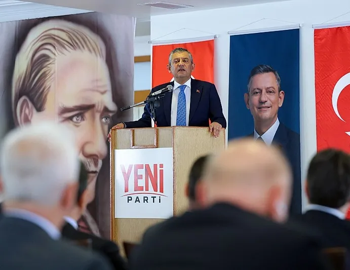 Yeni Parti’nin arkasındaki gerçek! Ekrem İmamoğlu yazdı Özgür Özel sahneleyecek