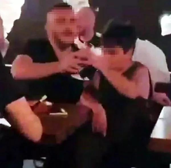 eglence-mekaninda-rezil-goruntuler-kucuk-cocuga-alkol-ve-nargile-icirdiler-1630774975248.jpeg Eğlence mekanında rezil görüntüler! Küçük çocuğa alkol ve nargile içirdiler-2