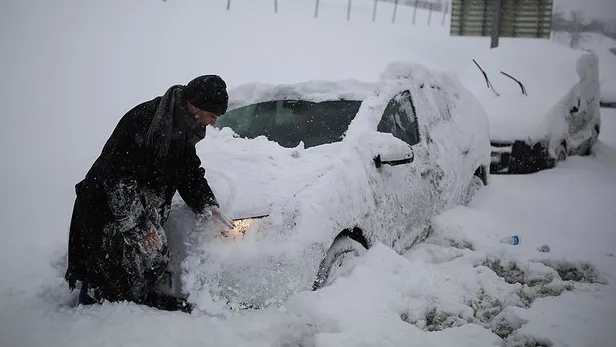 Kar yağışı İstanbul'a giriş yaptı! Meteoroloji'den İstanbul dahil 19 kente sarı ve turuncu kodlu uyarı! Kar yağışı fırtınası yolda-6