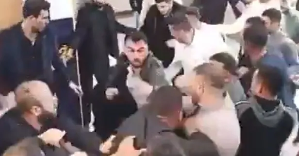 CHP'nin Malatya kongresinde kavga: Devreye çevik kuvvet girdi