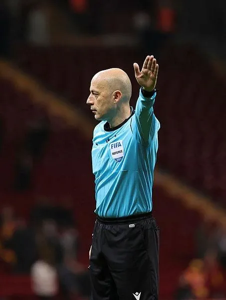 son-dakika-cuneyt-cakir-hakemligi-birakti-tffden-resmi-aciklama-geldi-1659645438374.jpeg Son dakika: Cüneyt Çakır hakemliği bıraktı! TFF'den resmi açıklama geldi...-3