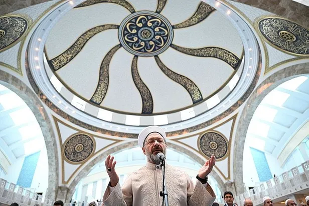 Katil İsrail'in saldırılarında hayatını kaybedenler için Türkiye'nin dört bir yanında gıyabi cenaze namazı kılındı-4