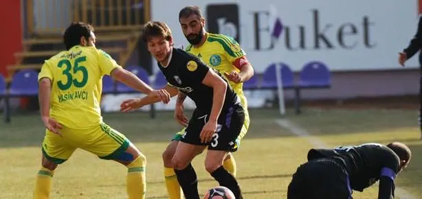 Orduspor, Şanlıurfa’yı ilk yarıda bitirdi