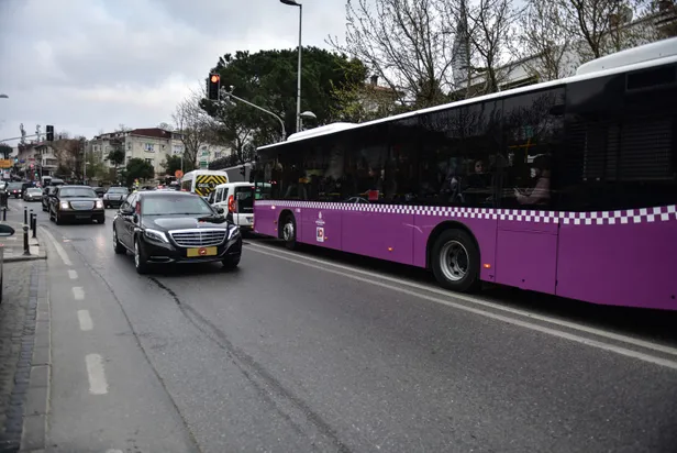 Başkan Erdoğan anne ve babasının mezarlarını ziyaret etti-3