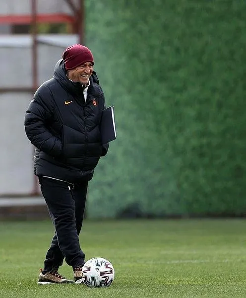 Fatih Terim oyuncularıyla dün bir toplantı gerçekleştirdi: Presle başla golü erken bul-1