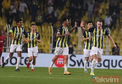 Fenerbahçe’de Mesut Özil oynayacak mı? İşte Vitor Pereira’nın Alanyaspor maçı 11’i