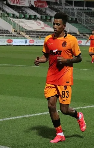 Gedson koptu geliyor