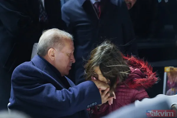 Başkan Erdoğan, Üsküdar'da gençlerle çay içip sohbet etti - 16