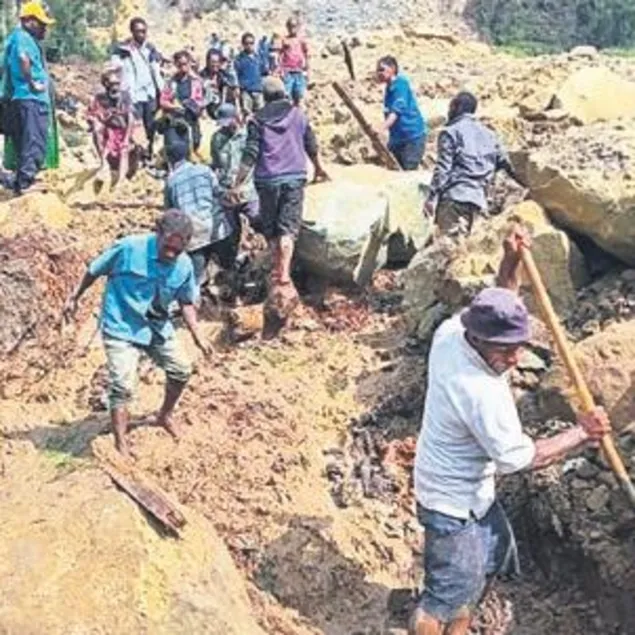 2 bin kişi toprak altında