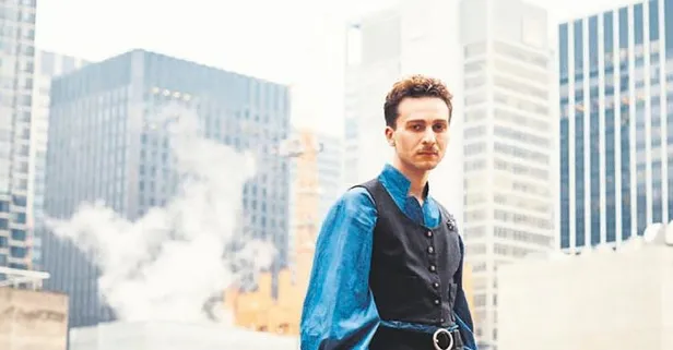 Dora Teymur moda dünyasına hızlı girdi! Dünya starlarının şıklığına şıklık kattı