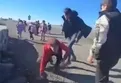 Şırnak İdil'de okul çıkışında akran zorbalığı: Çocuğa darp anları kamerada!