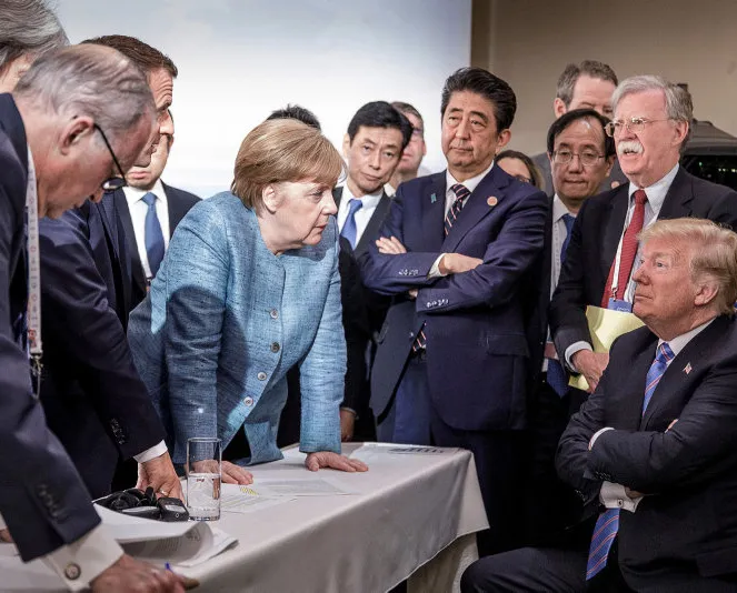 Trump’tan Merkel’e şok hareket!