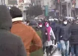 İstiklal Caddesi'nde kar yoğunluğu