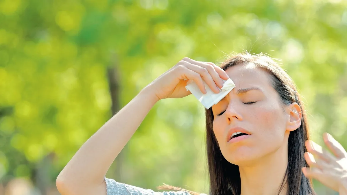 Hipertansiyon hastalarına yaz uyarısı: Soğuk duş kalp krizini tetikleyebilir