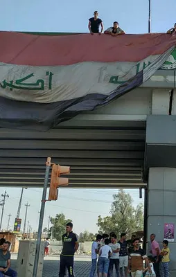 Kerkük'e Irak bayrağı çekildi