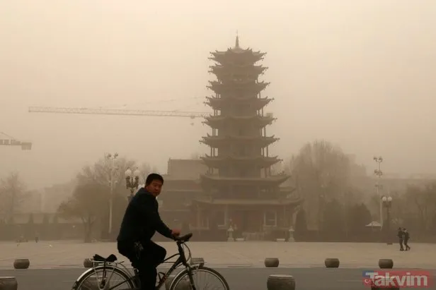 Çin’i kum fırtınası vurdu