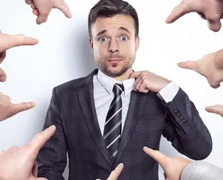 4 erkekten 3’üne mobbing