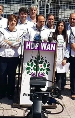 HDP, Van'da mitingcik yaptı!