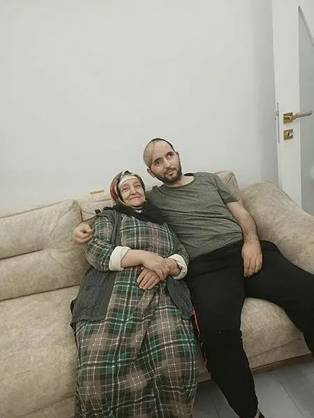 Gazi Abubekir Durmuş evine dönmenin mutluluğunu yaşıyor: En çok da annemin yemeklerini özlemişim-1