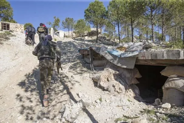 Afrin'de PYD/PKK'nın yerin 4 metre altında yaptığı tünel ağı bulundu-11