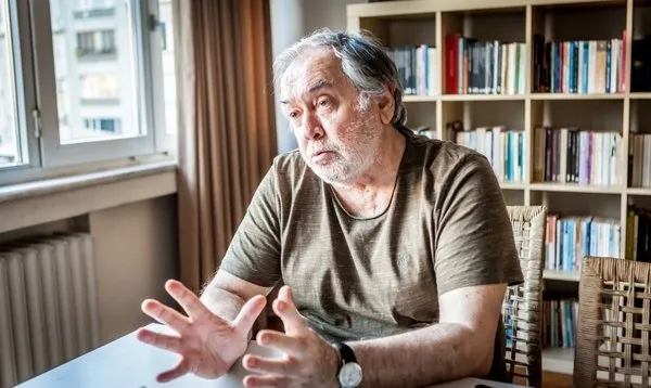 erden-kiral-kimdir-nereli-yasi-kac-erden-kiral-neden-oldu-hastaligi-neydi-1658075814872.jpg Erden Kıral kimdir, nereli, yaşı kaç? Erden Kıral neden öldü, hastalığı neydi?-5