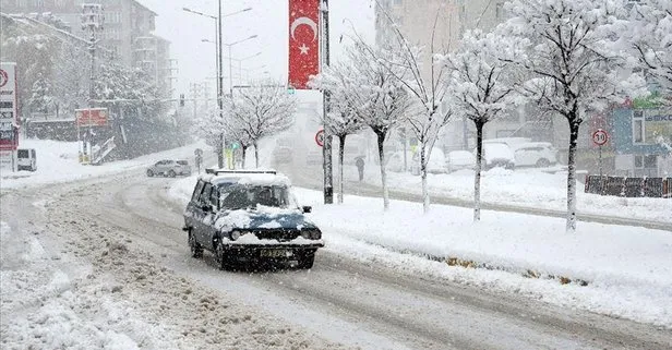 HAVA DURUMU | Meteorolojiden o illere kuvvetli yağış ve kar uyarısı | 11 Ocak İstanbul’da hava nasıl olacak?