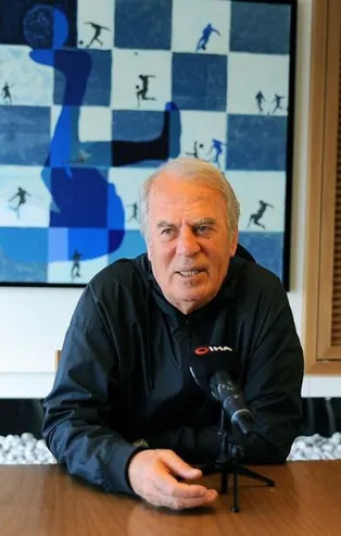 Mustafa Denizli Altay'a imzayı attı