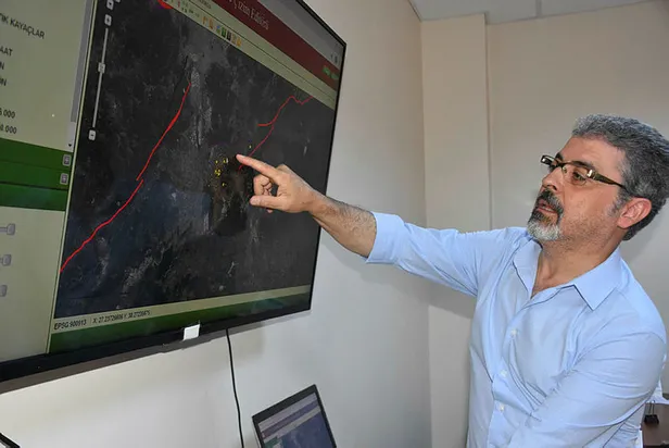 uzman-isimden-korkutan-uyari-deprem-firtinasi-yasanabilir-1591796511419.jpg Uzman isimden korkutan uyarı: Deprem fırtınası yaşanabilir-3