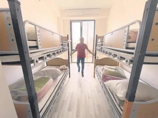 Sahra hastanesi skandalı sonrası CHP'den Adana'da yurt fiyaskosu: 5 yıl beklediler tamamlamadan açtılar!-6