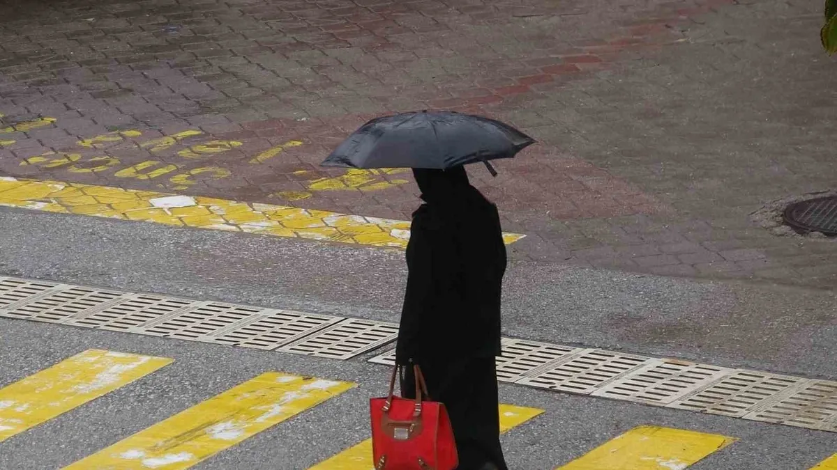 HAVA DURUMU | İstanbul'a 2 saatlik uyarı! Yağış geliyor! Yarın hava nasıl olacak? | 6 Ekim 2024 hava durumu