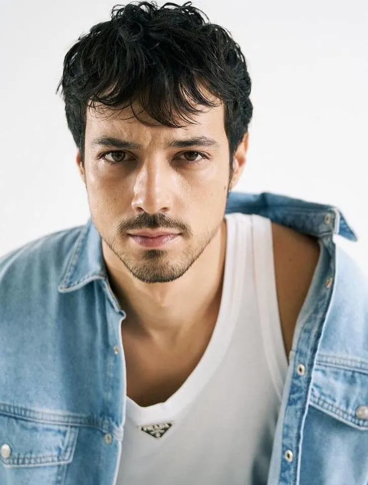 1714535253824.jpg Kızıl Goncalar dizisini yerle yeksan edecek veda; Levent için acı final! Yeni başrol isim...-2