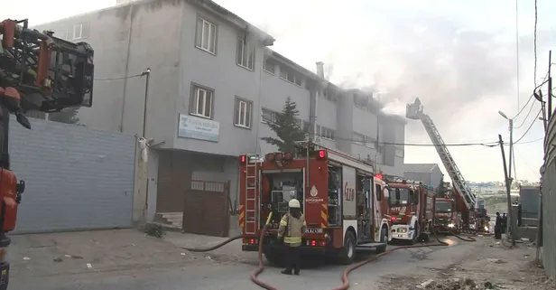 İstanbul'da korkutan yangın! Kullanılamaz hale geldi