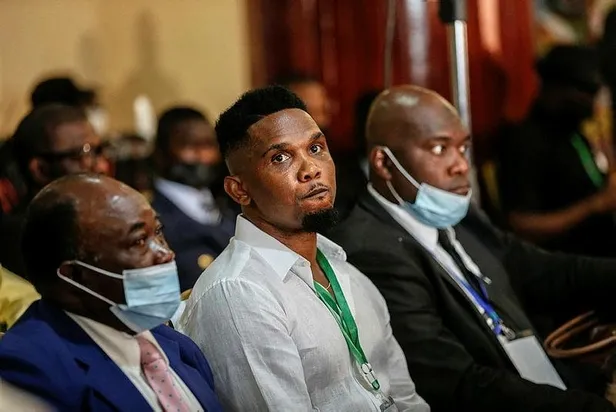 eski-futbolcu-samuel-etoo-kamerun-futbol-federasyonu-baskanligina-secildi-1639240996760.jpeg Eski futbolcu Samuel Eto'o Kamerun Futbol Federasyonu başkanlığına seçildi!-1