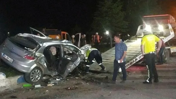 Uşak'ta yürek yakan olay! Aşırı süratli aracın çarptığı 2 üniversite  öğrencisi öldü - Takvim