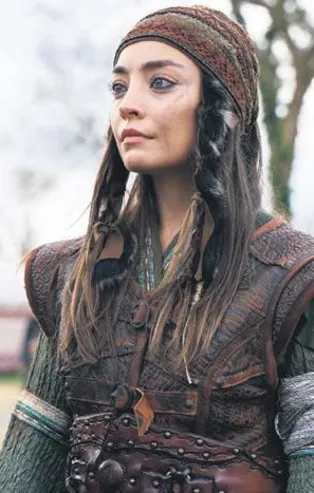 Kuruluş Osman'ın Targun Hatun'u Zeynep Tuğçe Bayat'tan çapıcı mesaj: Senaryoyu okuyunca karaktere...